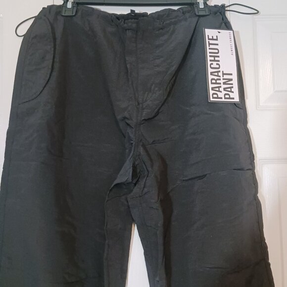 NEW Almost Famous Black Nylon Parachute Pants Toggle Joggers, Size L - Picture 11 of 16